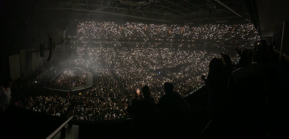 LizzieMacfrenzy's tweet photo. #mcfly #mcflyo2 #mcflyforever Thank you @TomFletcher @itsDannyJones @mcflyharry and @DougiePoynter for a night I’ll never forget✨💥💖 https://t.co/G6799KcS4R