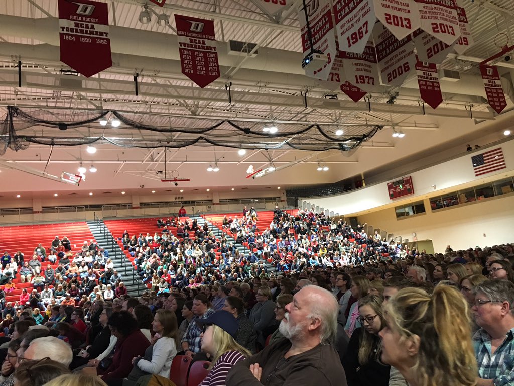 Shweta Karikehalli (@ds_shwetak) on Twitter photo At <a href="/SUNY_Oneonta/">SUNY Oneonta</a> listening to <a href="/DrTempleGrandin/">Dr. Temple Grandin</a> speak. Alumni Field House is completely packed #sunyonenta #templegrandin #autism #science #education At <a href="/SUNY_Oneonta/">SUNY Oneonta</a> listening to <a href="/DrTempleGrandin/">Dr. Temple Grandin</a> speak. Alumni Field House is completely packed #sunyonenta #templegrandin #autism #science #education