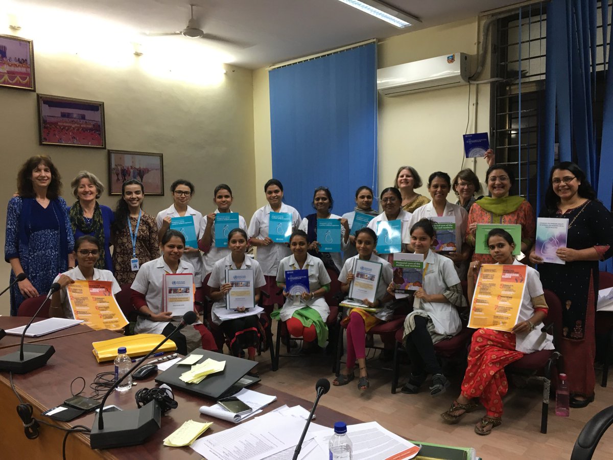 Amazing to be with the future educators of first professional midwives in India, who are proud to have access to evidence! Thanks to @Unicef ⁦@elizabeth_iro⁩ ⁦@WHO⁩ ⁦@Jhpiego⁩ @UNICEF⁩ ⁦@⁩ ⁦@shprag⁩ ⁦⁦⁦⁦⁦@world_midwives⁩