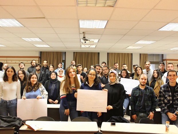 3D Zirve etkinliğimizi 16-17 Kasım’da gerçekleştirdik. Katılan ve emeği geçen herkese teşekkür ediyoruz💛🖤