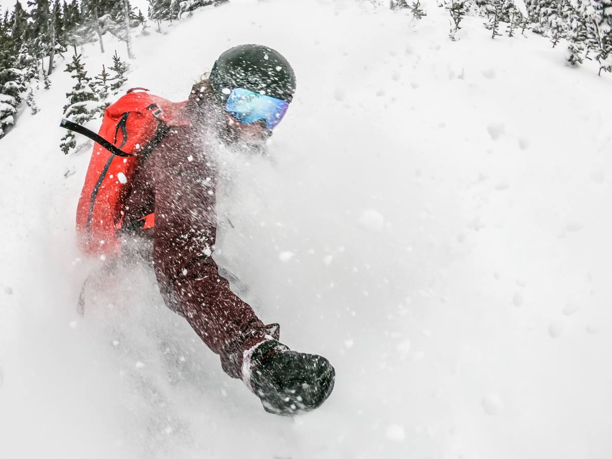 We're so excited to announce our #AvCan ambassadors for the 2019-20 season! Welcome back <a href="/chrisrubenski/">ChrisRubens</a>, Nadine Overwater, and <a href="/abbydell/">Abbydell</a> 🎉
📷: <a href="/eyeblong/">Eye B Long</a>, Brianna Lukkar, Mitch Winton Photography