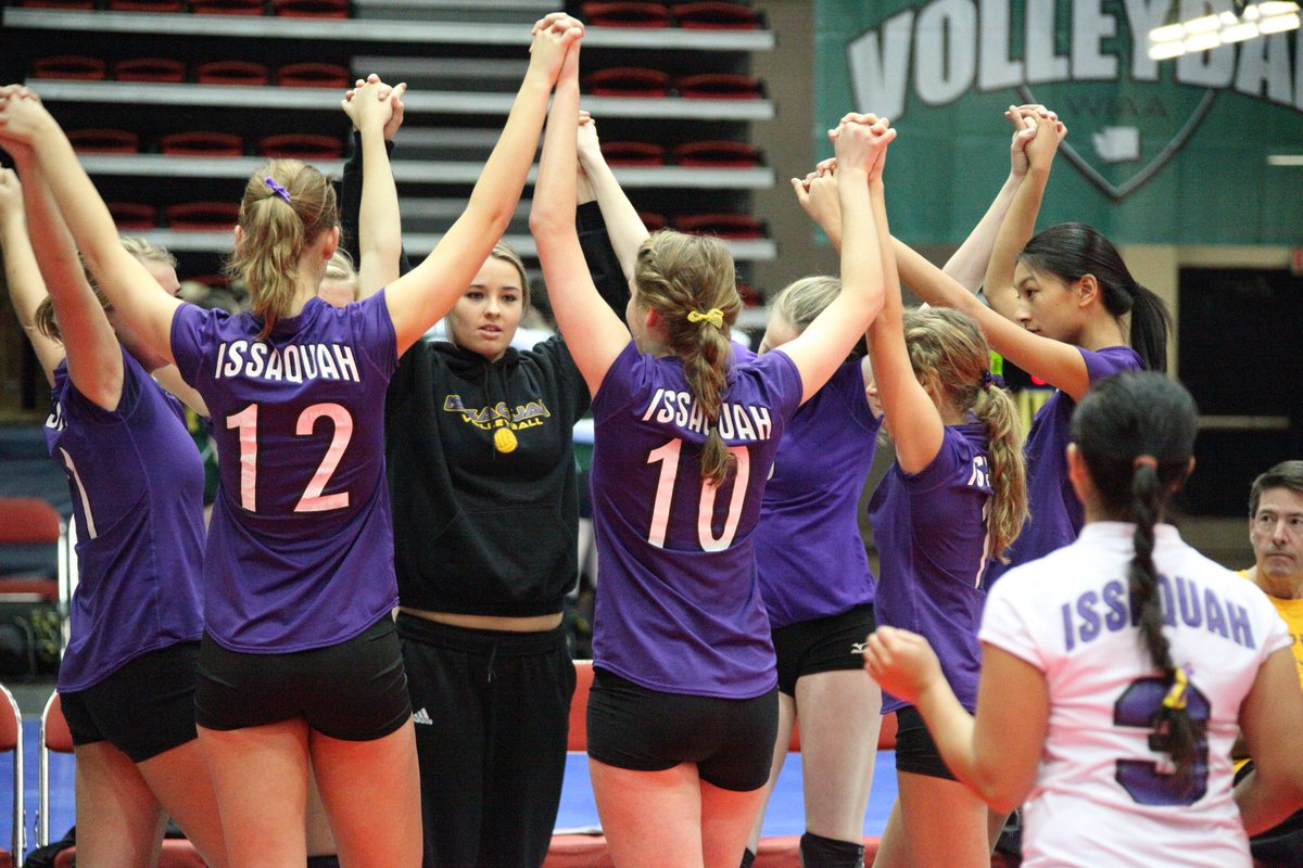 StopActionPhoto's tweet photo. Issy Volleyball's appearances at State in 2009 (5th place) https://t.co/ejsguIjkuI and 2010 (2nd place) https://t.co/4fG4Eigplh @IssyVBall25 @issyvolleyball @HighIssaquah @issyrefs @IssyGirlsBBall @IHS_Soccer https://t.co/4qkYnM1VdX
