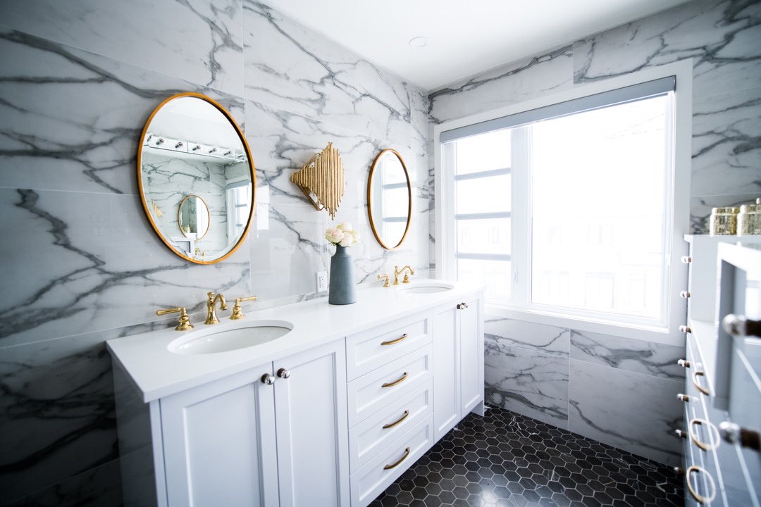 This one is a popular must-have for homebuyers when searching for a new home: #DoubleSink in the master bathroom. If a home doesn’t have one, would it be a deal-breaker for you? Share your thoughts in the comments section below. #HomeDesign #Wishlist #Homebuyers #VanRE