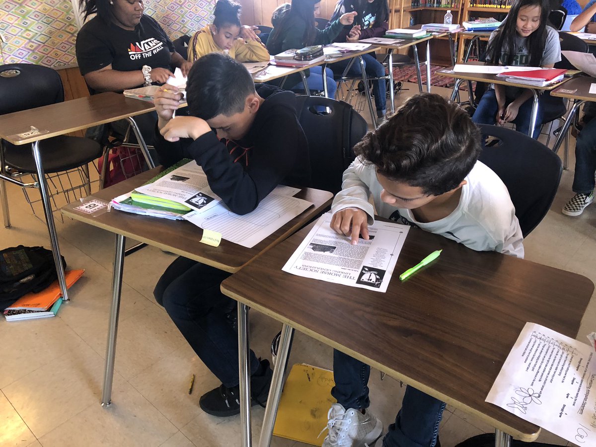 MsRalstonELA's tweet image. PRE-READING. Comparing and contrasting the 1800s to life today to introduce our new novel Tuck Everlasting! They were so interesting in learning about this new time period. Can’t wait to start reading after break📚 #JordanMSLegends #FlyingVees #6thGradeELA