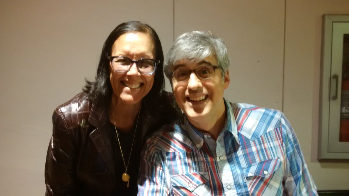 TrendTracker's tweet image. Special evening. Wonderful seeing divine &amp;amp; delightful #MoRocca at #MiamiBookFair2019!! His new book #Mobituaries is brilliant. A+ event hosted &amp;amp; moderated by lovely @LisaPetrillo!! Simply perfect, all. xxTT 💕