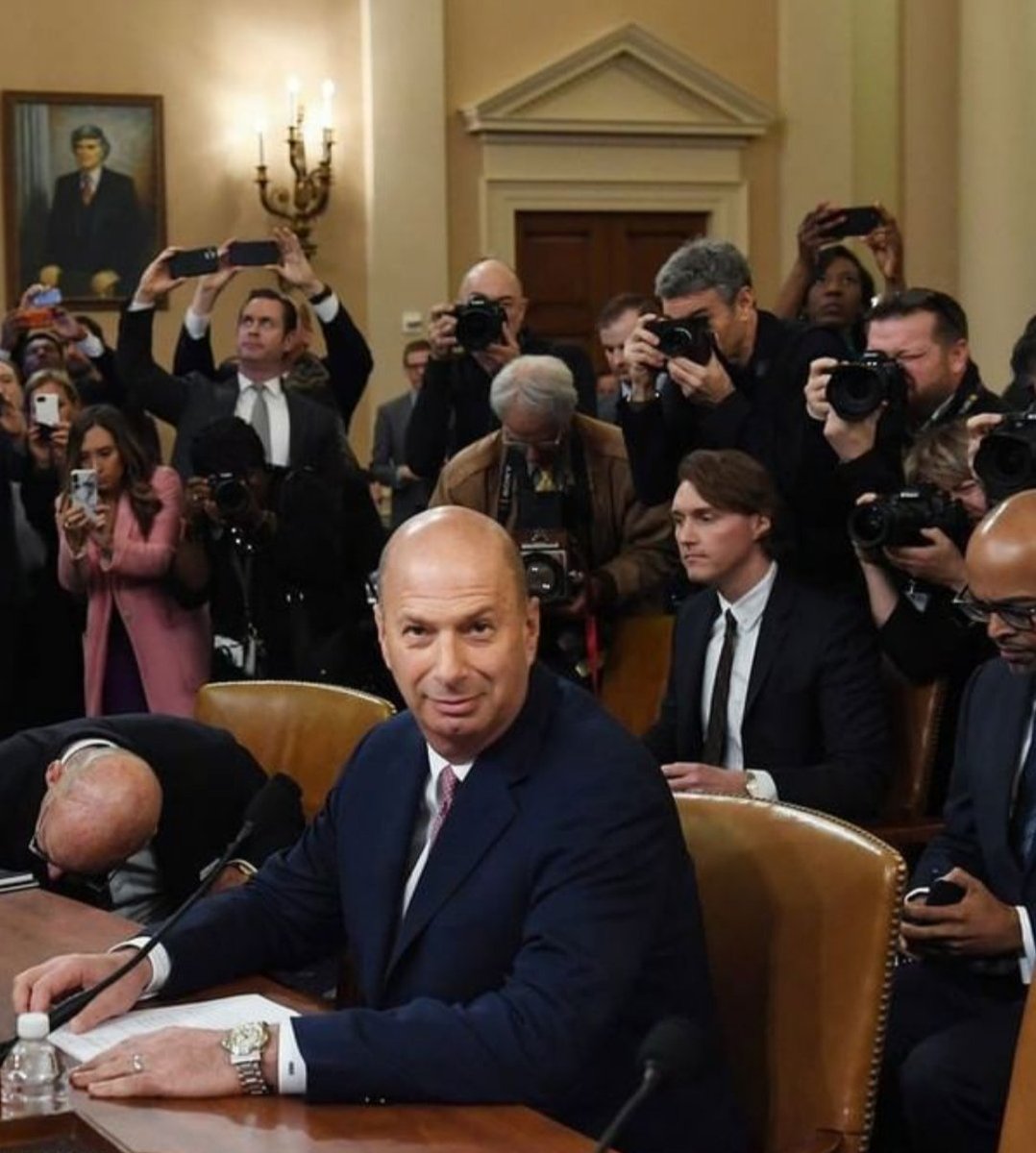Karenology368's tweet photo. The look you give when they didn't  realize that you will trick on that Assss  #trump #Itold #Fuckyouthought #SondlandSings 🤣🤣🤣🤣🤣😳 https://t.co/IkMs4Md1hc