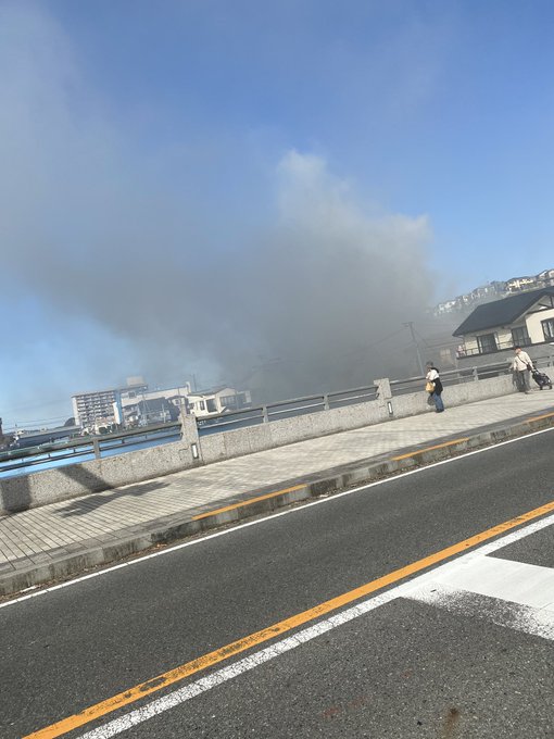 火事 神奈川県横須賀市 久里浜付近で火災 現地の画像や動画まとめ 久比里1丁目3番付近 まとめダネ 火事 神奈川県横須賀市 久里浜付近で火災 現地の画像や動画まとめ 久比里1丁目3番付近 まとめダネ