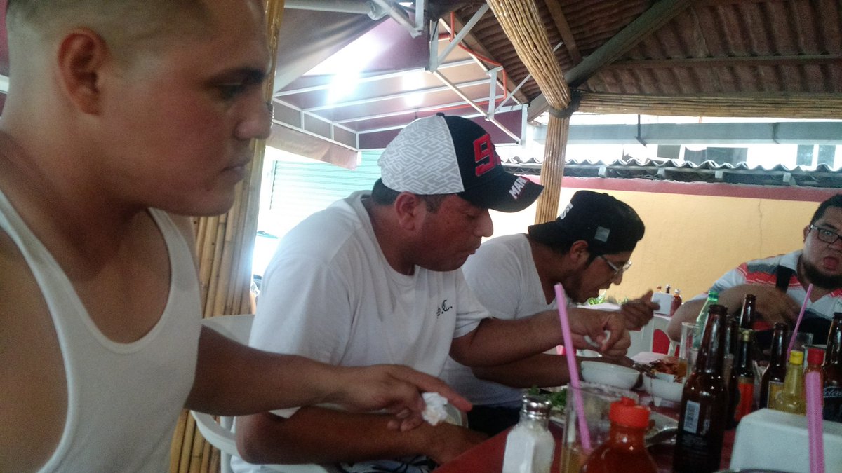 erickmorbe's tweet image. 