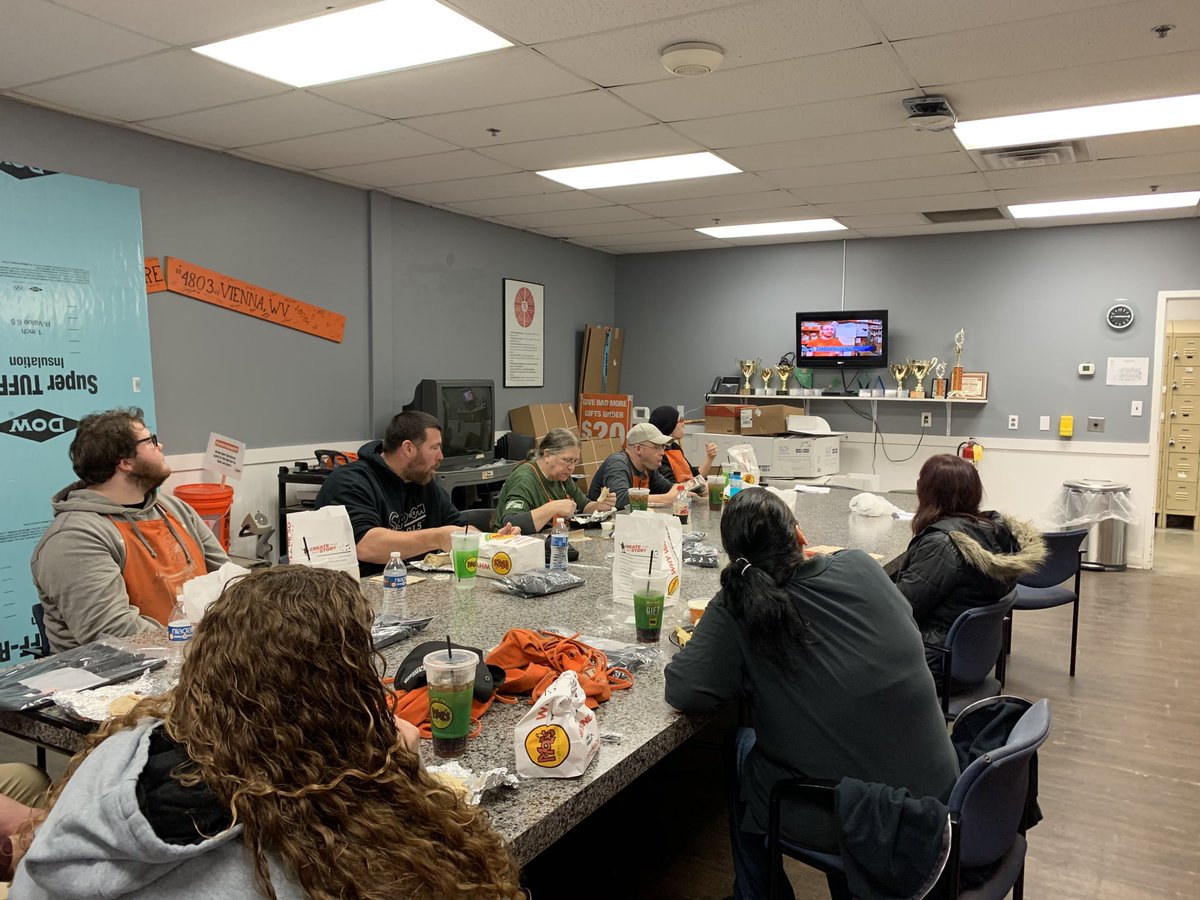 Best freight Team ever! Enjoying Moe’s while watching The Same Page! 4803 Rocks.