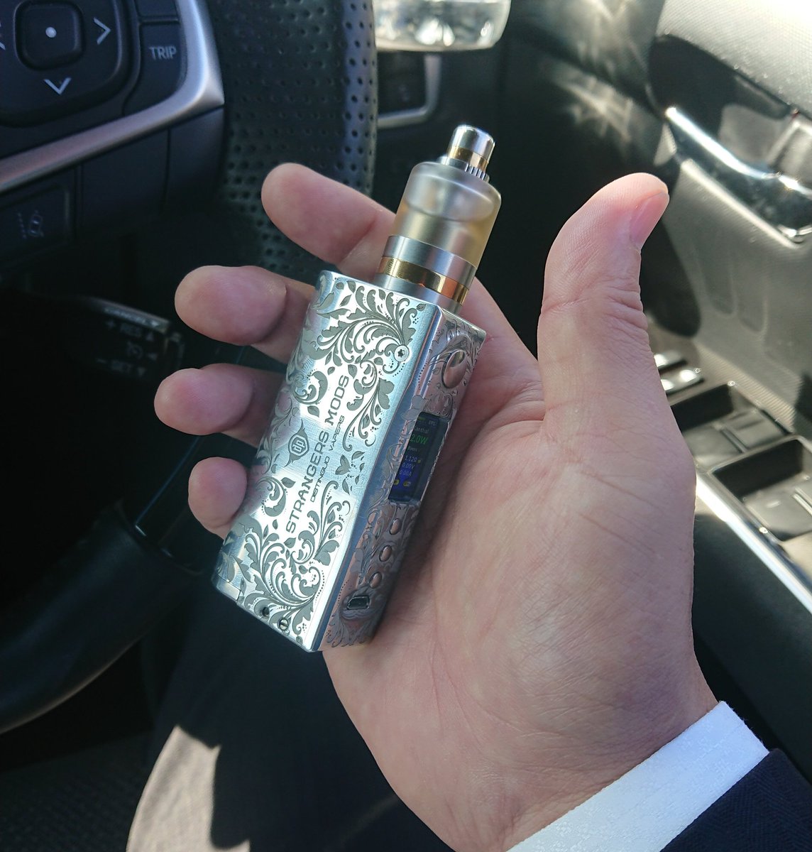ogu33's tweet photo. たまには使わないとね💦
気を使うMOD…

#STRANGERSMODS #NINUTA #Sublima
#AniModz #Bastard https://t.co/CICuO04wrS
