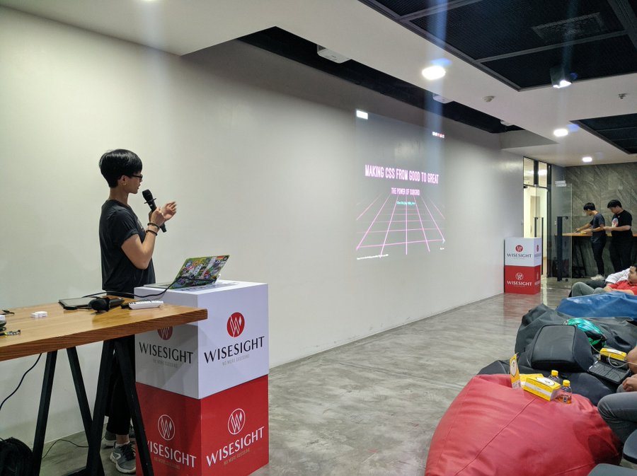 hj_chen's tweet photo. Bangkok was an excellent closing to the @mozilla #devroadshow in Asia
Got to hang out with ahmazing folks for 2 weeks
I'll always be grateful to @SandraPersing and @alispivak for taking a chance on me for the first one โฅ๏ธ๐ฆ๐ https://t.co/BpSC3FZ5Qy