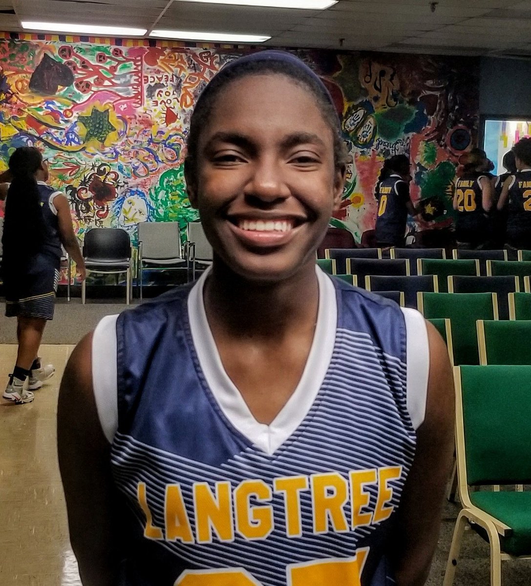 365whoops's tweet image. 🚨 SC - HIGH SCHOOL BALL 🚨
#CGHR | #SCBallers

FINAL
Langtree Charter - 65
VS
@comeniusWVBball - 49

#Langtree
- Seraiah Davis - 19 Pts
- @Tyaysia_S25 - 16 Pts
- @EmerieTillmon - 14 Pts

#Comenius
- Jordan Durant - 32 Pts
- @CepedaMonique - 9 Pts

@CltDreamElite
@GarnerFlames