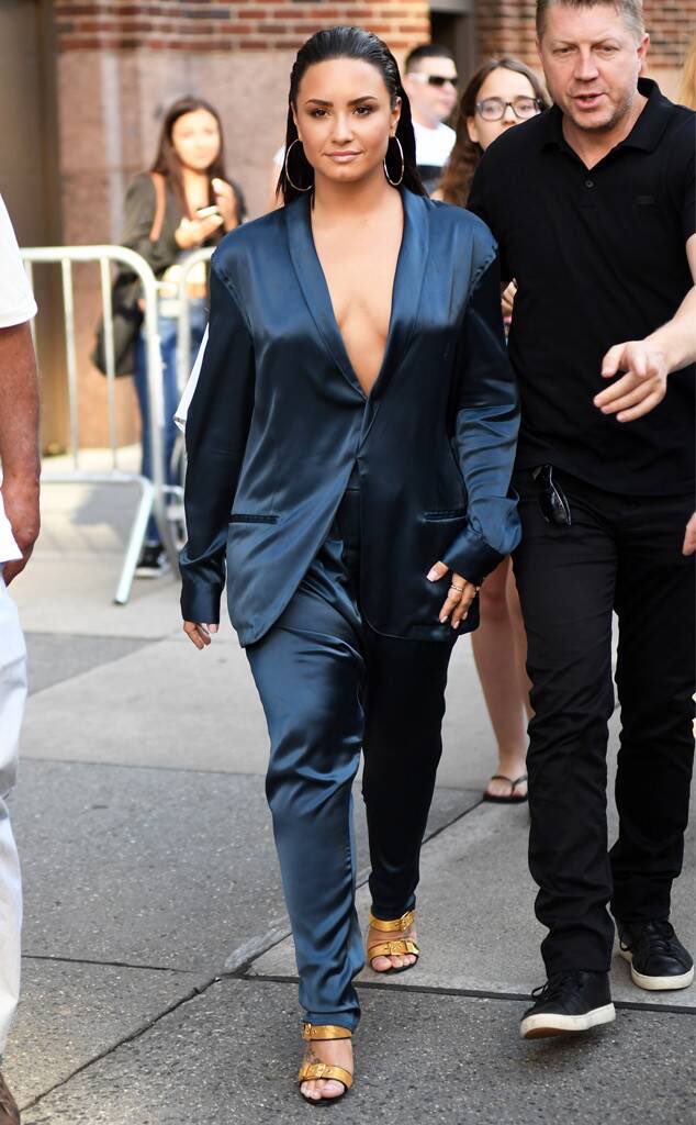 the defense would like to call thier first witness: the fact that who else would teach demi to wear a pantsuit so well of not her own mother?