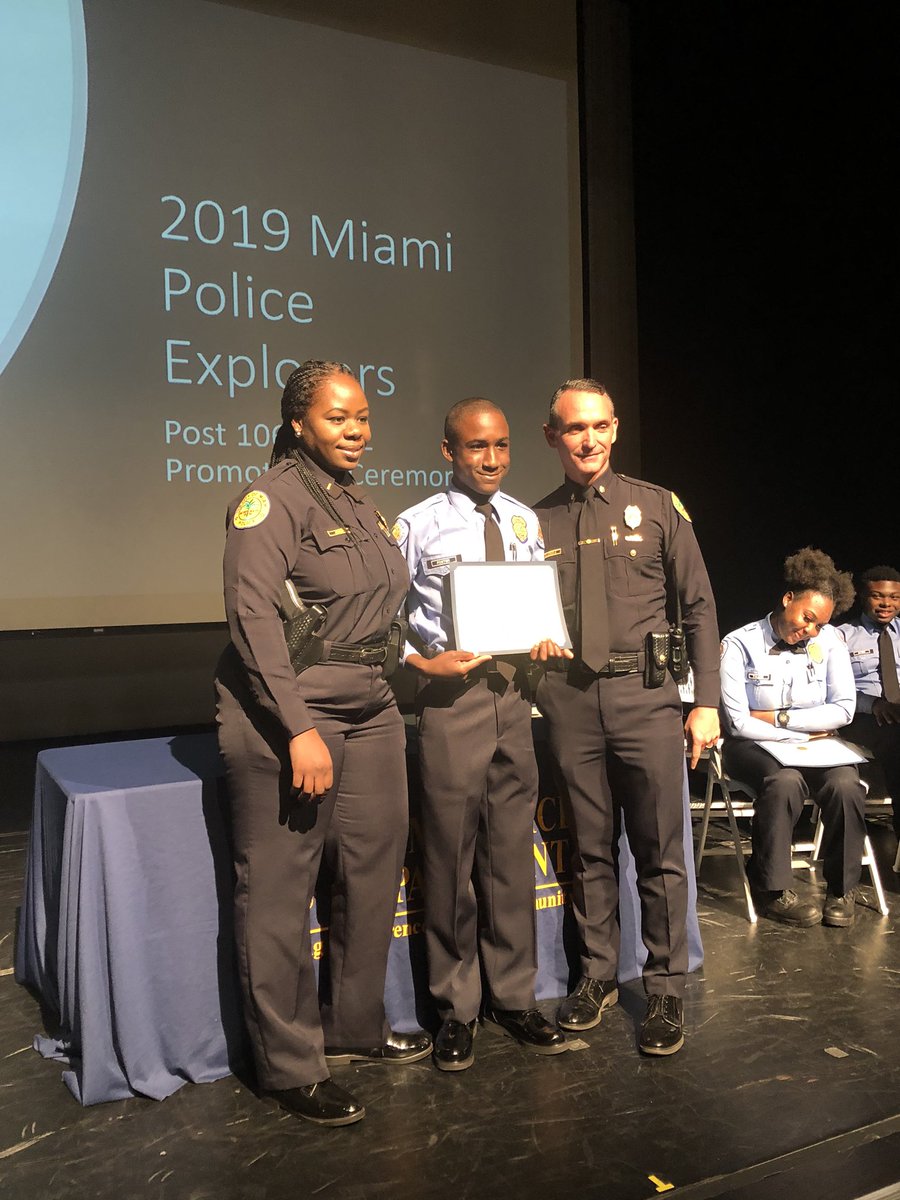 CarlaGonzalez12's tweet photo. Congrats to all the Explorers who got promoted tonight. Keep up the great work; the sky is the limit 💙#OneTeamOne❤️ #Weallbleedblue #family #Post106 #Post162 #Post122 https://t.co/7ovoQ0LJNV