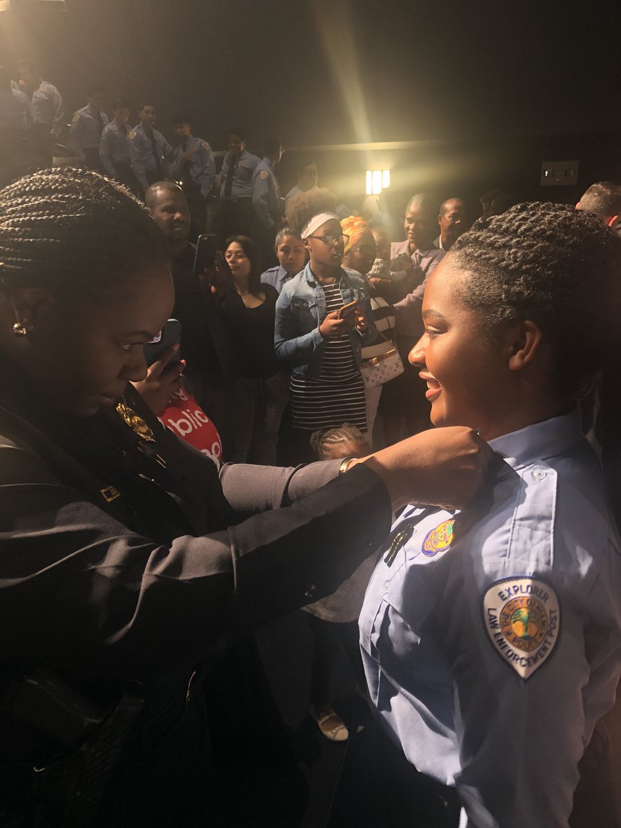 CarlaGonzalez12's tweet photo. Congrats to all the Explorers who got promoted tonight. Keep up the great work; the sky is the limit 💙#OneTeamOne❤️ #Weallbleedblue #family #Post106 #Post162 #Post122 https://t.co/7ovoQ0LJNV