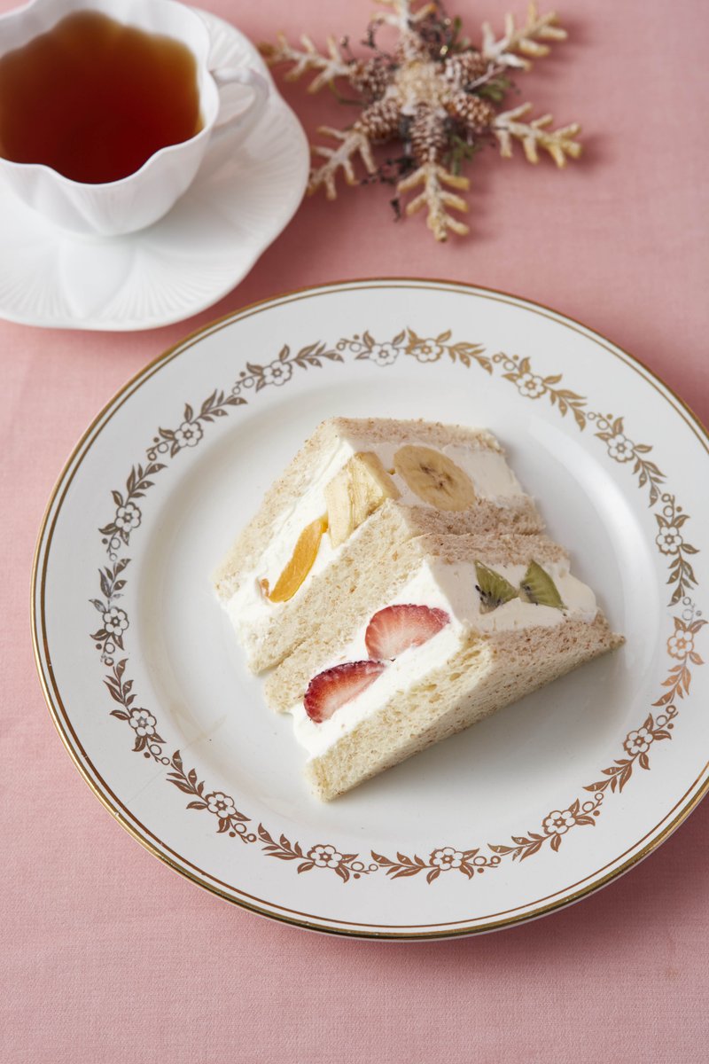 Afternoon Tea En Twitter 店舗限定メニュー 一皿で2種類のお味を楽しめる フルーツサンド 優しい甘さのホイップクリームと 苺 キウイ バナナ アプリコット をサンドしました 展開店舗 アフタヌーンティーラブアンドテーブル 錦糸町テルミナ Afternoon Tea En Twitter 店舗限定メニュー 一皿で2種類のお味を楽しめる フルーツサンド 優しい甘さのホイップクリームと 苺 キウイ バナナ アプリコット をサンドしました 展開店舗 アフタヌーンティーラブアンドテーブル 錦糸町テルミナ