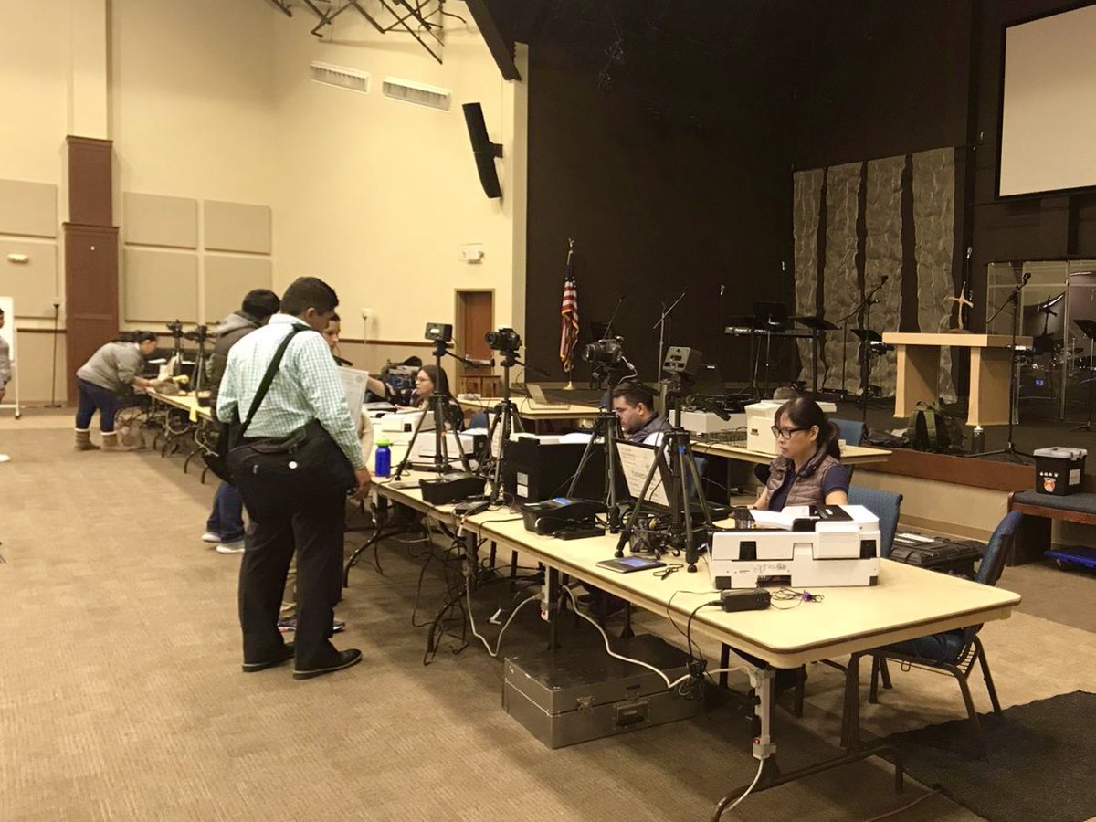 ConsulMexCho's tweet photo. Hoy iniciamos nuestros servicios de #Documentación en #Peoria, IL. Este jueves a las 10:00 a.m. nos visitará @IL_Wesleyan para dar información sobre sus becas y programas de estudio. #SBE2019. Date una vuelta, estamos en la #FirstUnitedMethodistChurch. #CSRChicago @ConsulMexCho https://t.co/w2Um1yDlQB