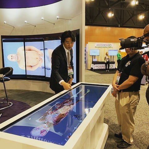 no1_doctor's tweet image. Our CEO Jack Choi is showcasing the #3DCadavers from #AnatomageTable right now a… dratef.net/our-ceo-jack-c…