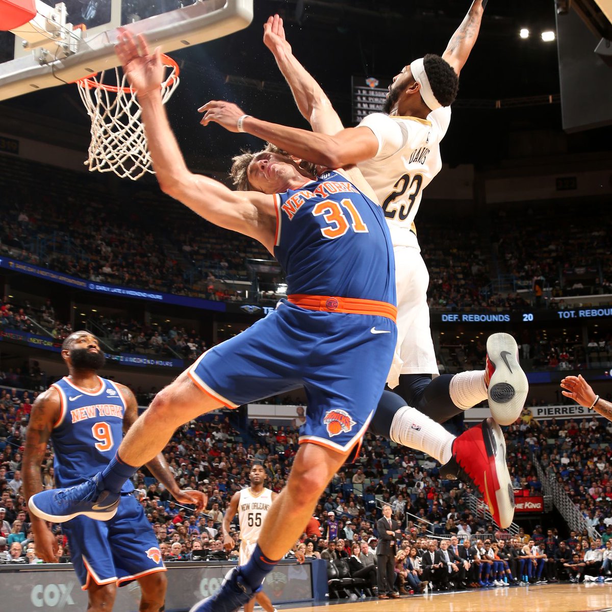 TheKnicksWall's tweet photo. Gonna tell my kids this was Kristaps Porzingis https://t.co/LSXVnhMLF0