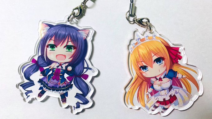 お試しで、キャルとペコのアクキーも作ったんですが、注文個数の関係で少し余ったので、これも持っていきます✨
(こっちは数超少ないですが…。) 