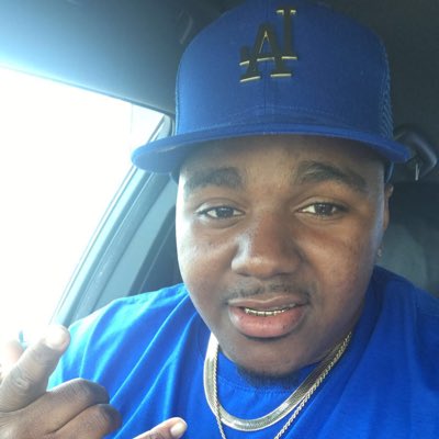 holmes_colby's tweet photo. #NewProfilePic https://t.co/jI0QCYO92J