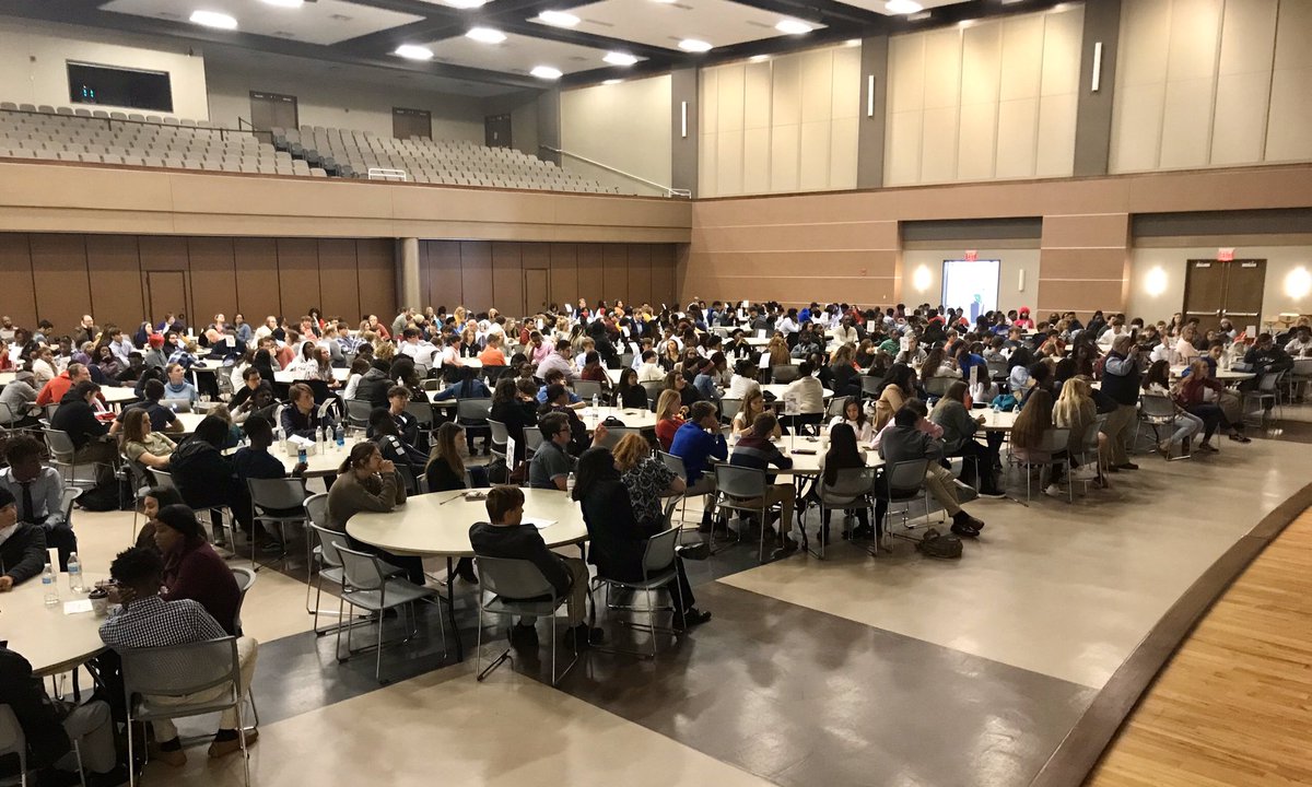 Full house today as 500 high school students &amp; teachers from across MS joined us for the kickoff of our 13th annual #youth #entrepreneurship series! Student teams created and pitched dozens of innovative “value-added” proposals for MS Ag producers. #ArriveSEP #SEPofMS #MSmade