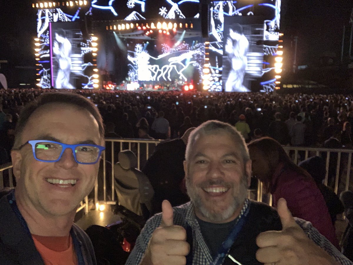 Richard (Rick) Boardman 🇺🇦 (@uxrick) on Twitter photo So impressed that #df19 is laying on an ASL interpreter for the Dreamfest. Beck warming up now for Fleetwood Mac. Thank you <a href="/Benioff/">Marc Benioff</a> on behalf of your employees and customers with disabilities #SalesforceA11y #accessibility #a11y So impressed that #df19 is laying on an ASL interpreter for the Dreamfest. Beck warming up now for Fleetwood Mac. Thank you <a href="/Benioff/">Marc Benioff</a> on behalf of your employees and customers with disabilities #SalesforceA11y #accessibility #a11y