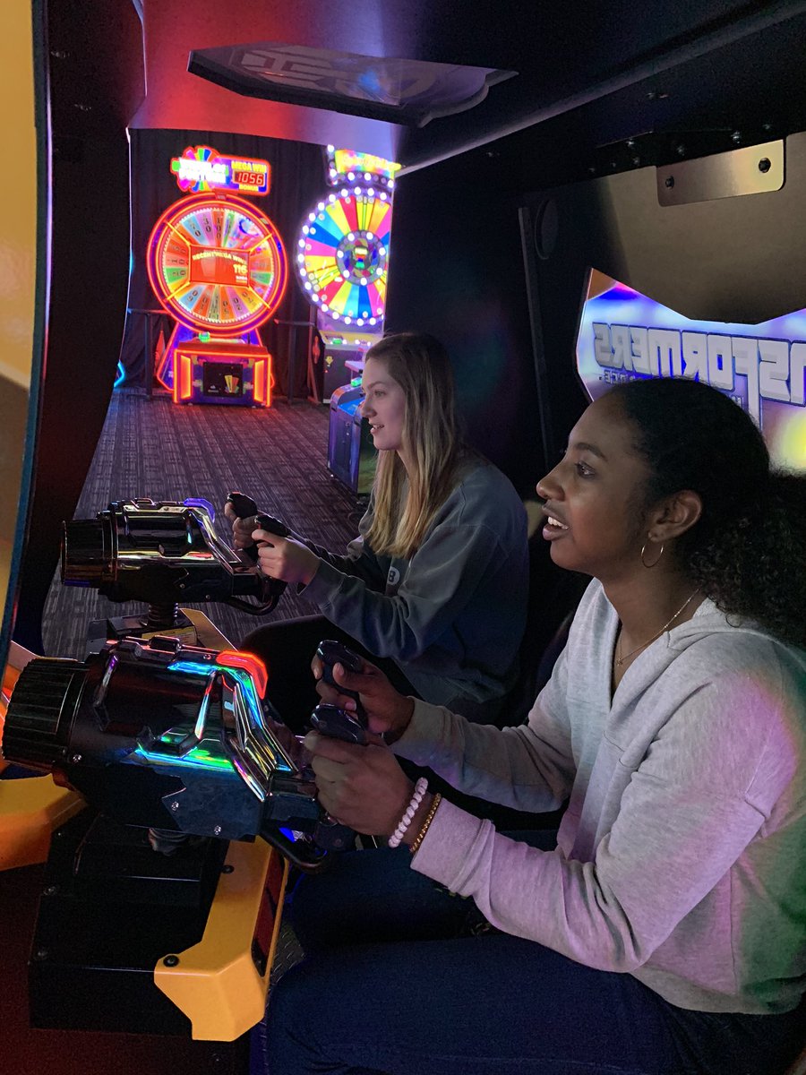 Hooverbucvball's tweet image. We had a great time at @DaveandBusters tonight for our banquet. The girls had a great time! #GoBucs #GoUs