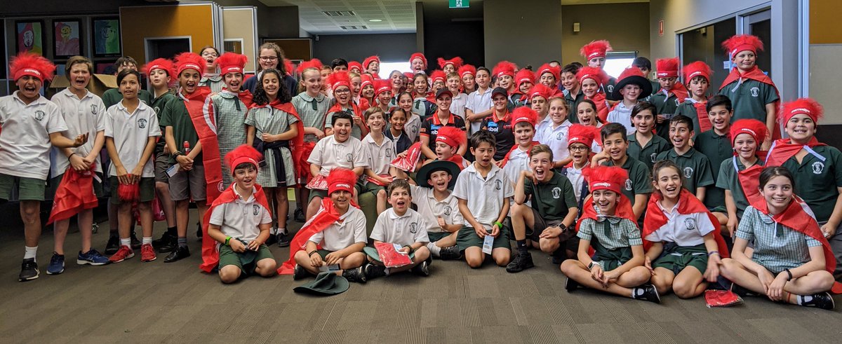 Earlier this week primary schools across Moreland were treated to player appearances from the Melbourne Renegades WBBL squad. Here are photos from St Fidelis Primary School &amp; Brunswick South West Primary School #PlayCricket #GetonRed