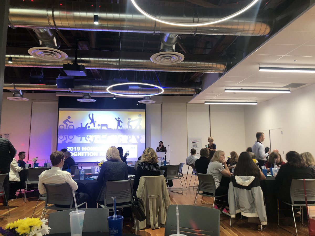 Congrats to all of the outstanding teachers who received awards tonight! 👍🏻 <a href="/azhpe/">Arizona Health & PE</a>