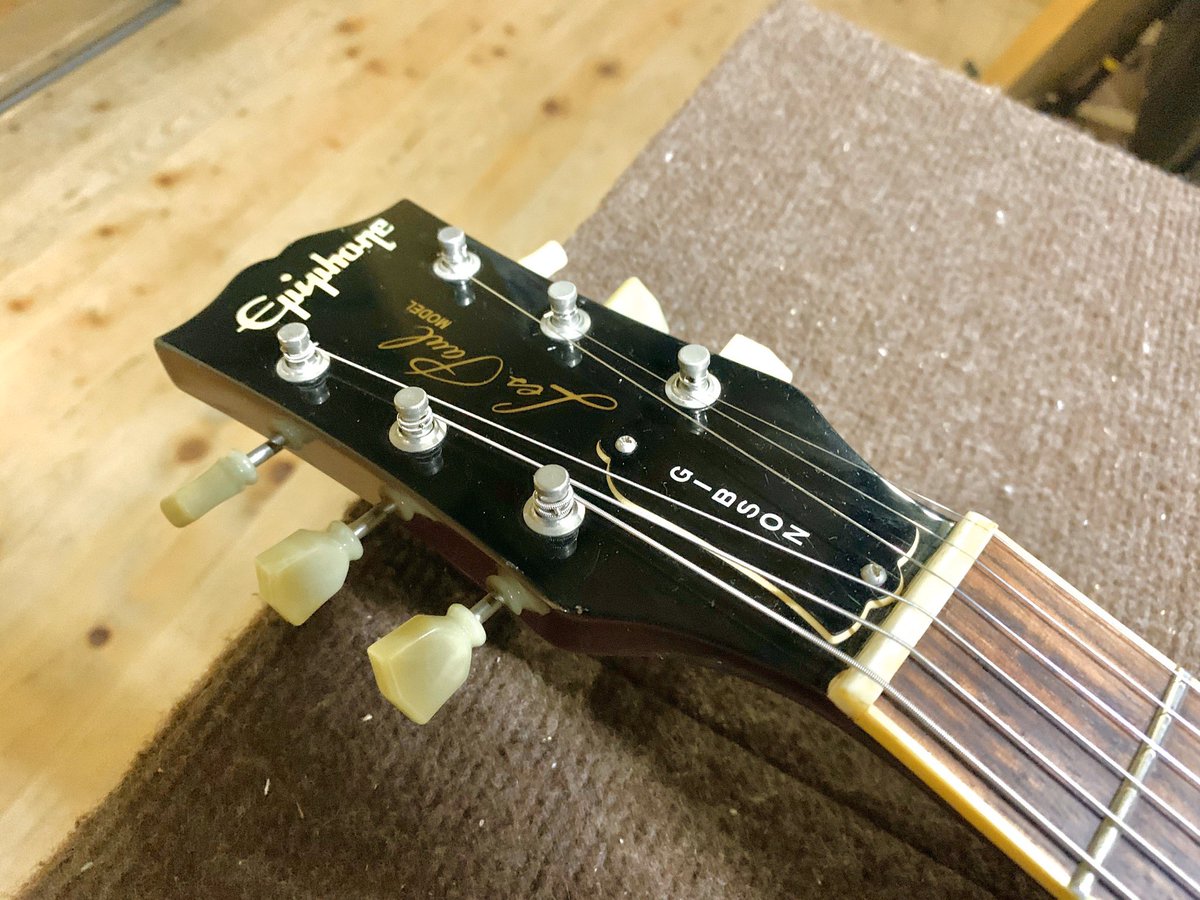 音楽堂 平林 先月pu交換させて頂いたエピフォンレスポール 今回はナット交換とフレットすり合わせのご依頼です これはご依頼主のメインギターに昇格の予感 リペアとはいえ手掛けたギターをご愛用頂けるのは嬉しいものです バッチリ仕上げます 音楽堂 平林 先月pu交換させて頂いたエピフォンレスポール 今回はナット交換とフレットすり合わせのご依頼です これはご依頼主のメインギターに昇格の予感 リペアとはいえ手掛けたギターをご愛用頂けるのは嬉しいものです バッチリ仕上げます