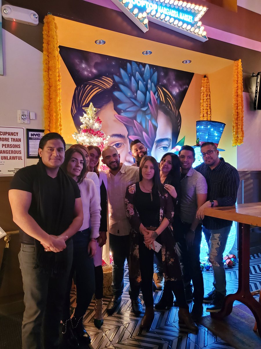 _RowlandJ's tweet image. #My hat goes off to @Legacywireless for their consistency #protecting the world with Boostshield!!! #appreciation #yourock!!! @shawnatspg @anewton_SPG @Tmastincollie @BDP_Pete @suzihyperlink  @Hyperlink_Chris @mikehyperlink @DianaSprint @SPG_Diego @SPG_Jesse