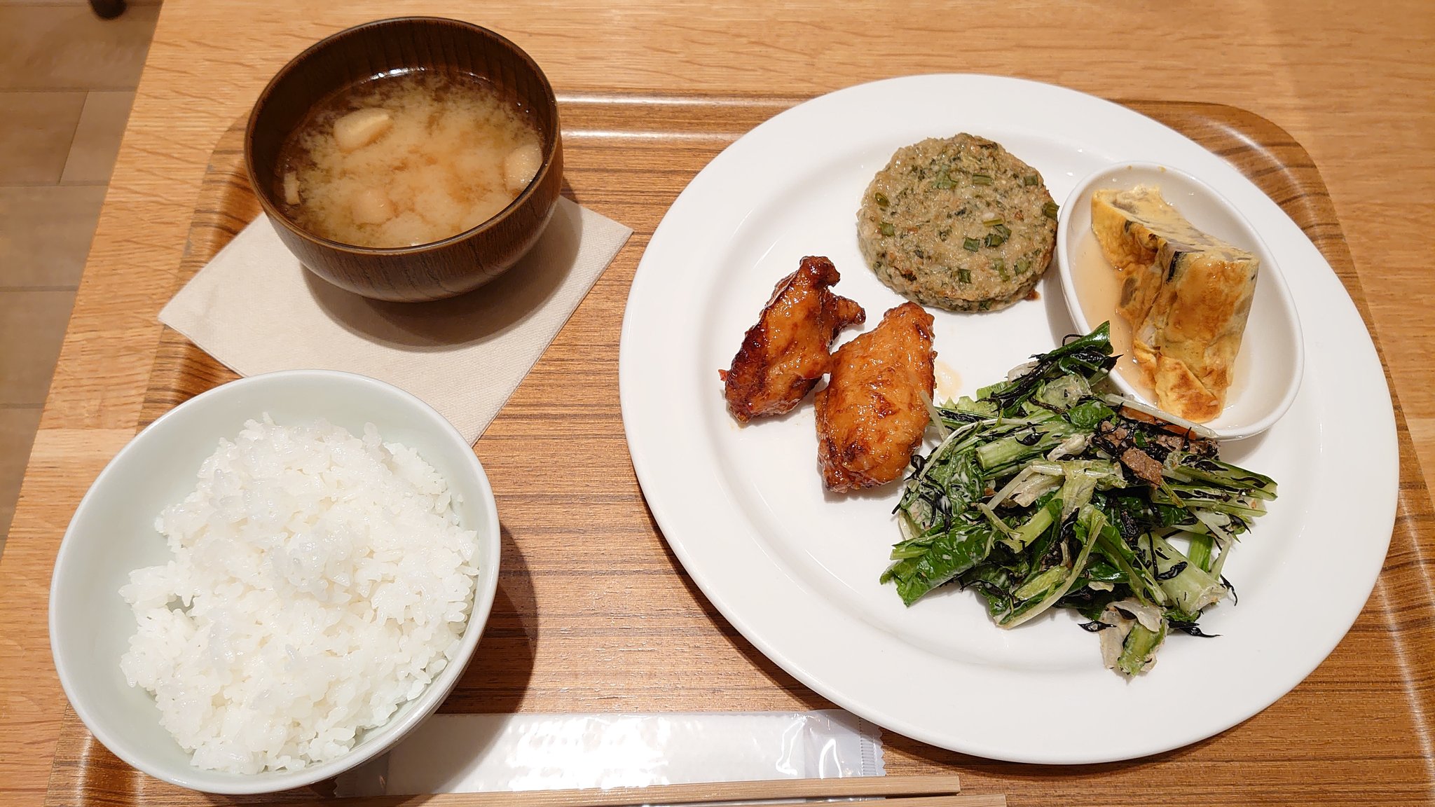 تويتر F187 不良透析患者 على تويتر 今日の ランチ はカフェ ミールムジさんにて選べるデリ4品セット たまには体に良さげなものも食べておかないと カフェミールムジ Cafemealmuji 無印良品 無印カフェ 越谷レイクタウン T Co puixpfsu
