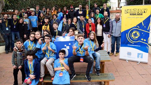 PuntosVuela's tweet photo. #JamTodayMA: Ocho juegos para educar, divertirse y concienciar sobre el consumo sostenible. https://t.co/mk84PtByQ6 #InnovaciónYJuego #DescubreTuTalento #CompromisoSocial #Gday https://t.co/xijG57yOjd