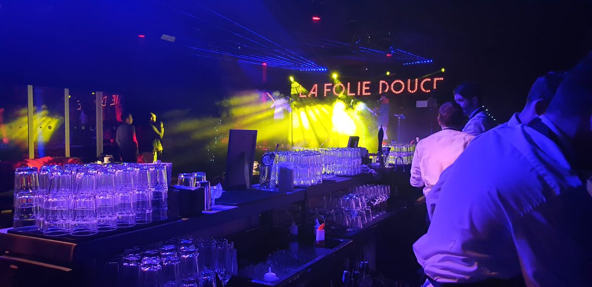 Throwback to an Apres Ski Party with catered for with <a href="/kateparkevents/">Kate Park Events</a> ⛷❄
Canapes and Bowl Food went down a hit, perfect style of service for a party! 🥣😍 
#coriandergroup #marquee #events #eventplanner #eventcatering #delicious #food #tasty #apresski #drinks #canapes #love