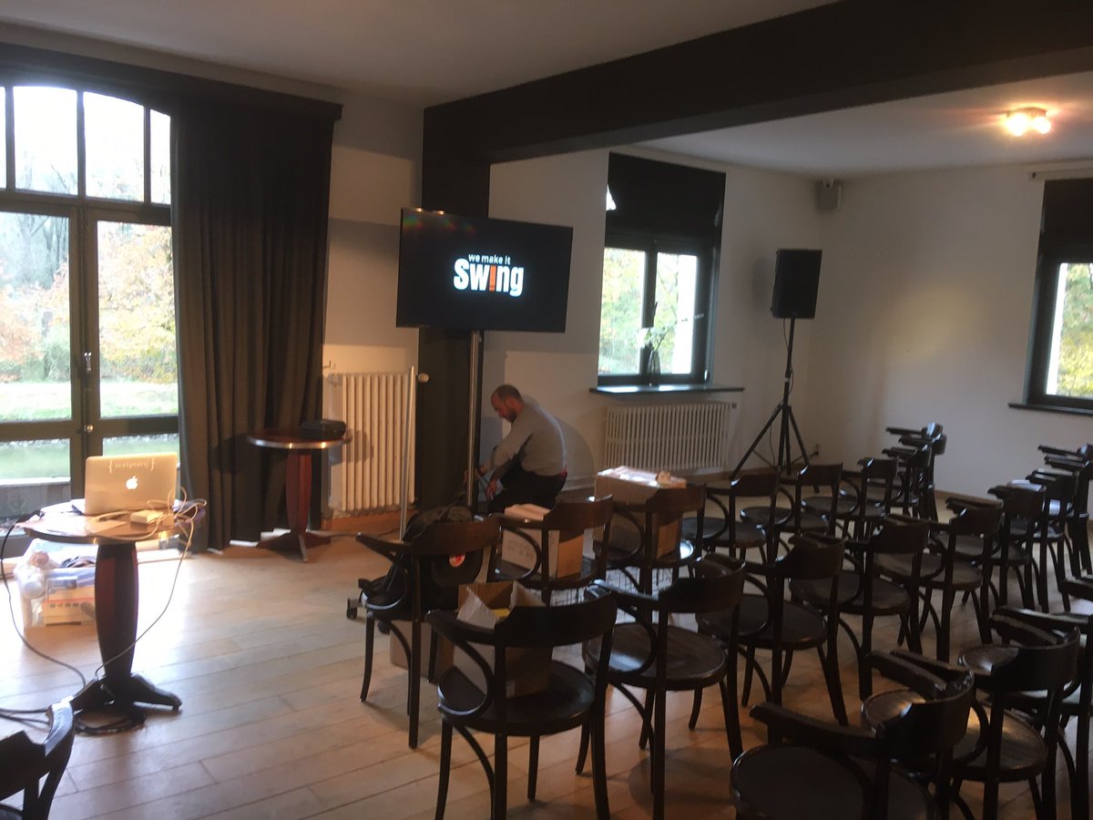 scriptorij's tweet image. AIAI Hoera!? Robots are coming. Conferentie over Copy, communicatie en AI. #aiai #todayistheday #15years #scriptorij