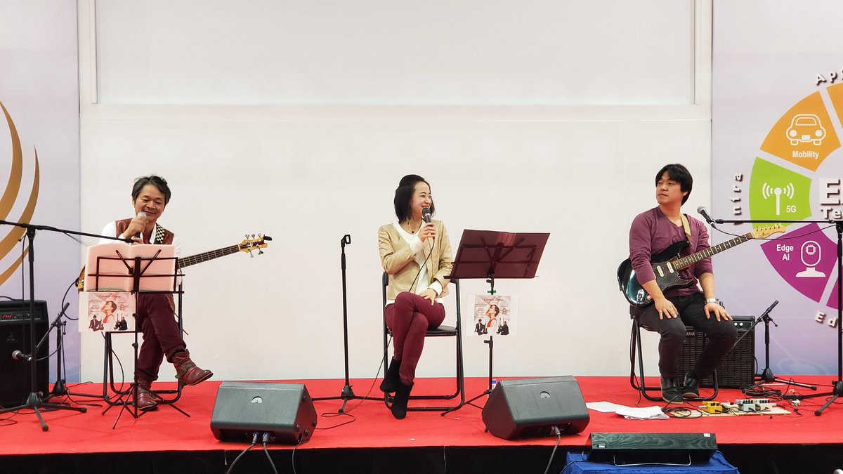 MShina720's tweet image. 【ET&amp;amp;IoTtechnology2019】
無事に終了…！
みなさんが優しすぎましたーT^T
貴重な経験をさせていただけたこと
関わってくださったみなさまに感謝を込めて。

#Embedded
#IoT
#technology2019 
#EternalBrosis