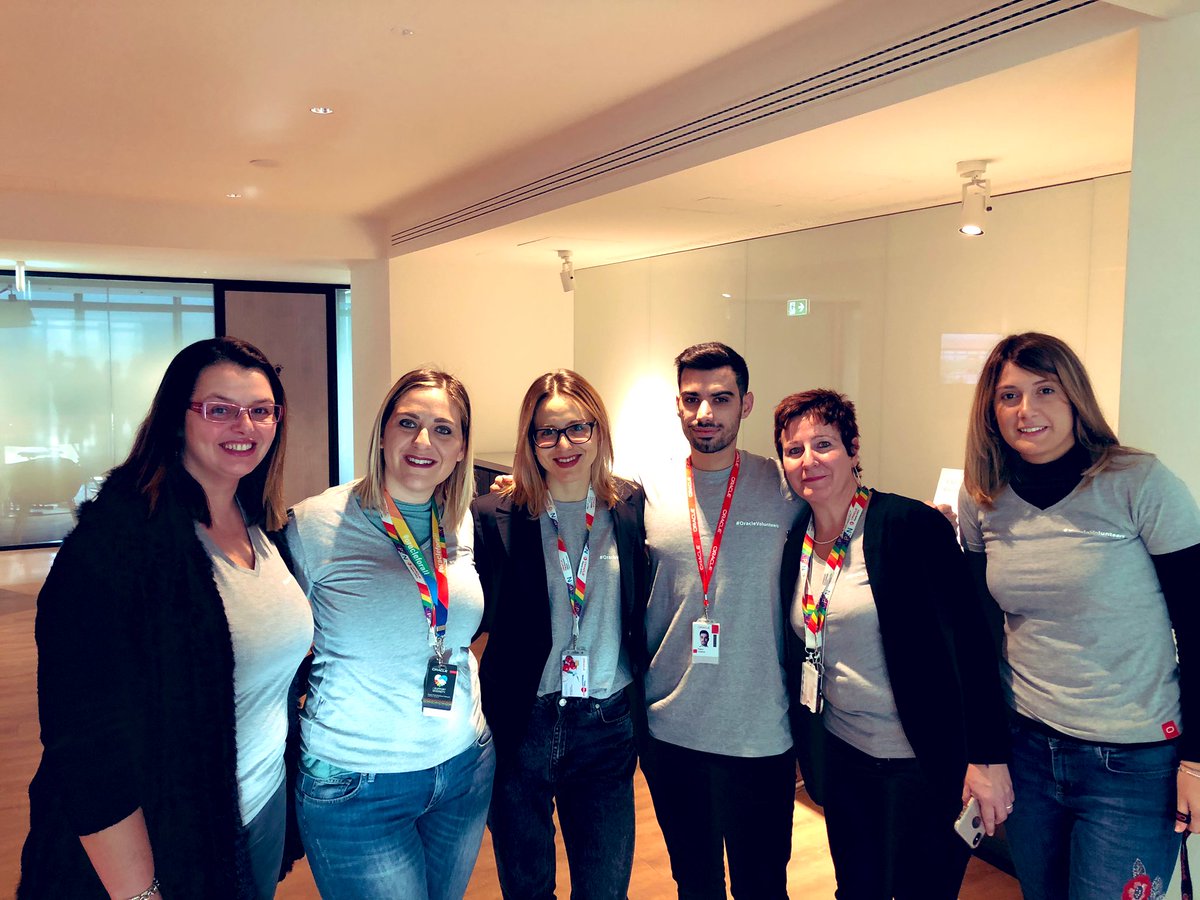 LauraLiguori19's tweet image. Anche questo anno @OracleItalia  ospita i giovani studenti di istituti superiori per il progetto di #alternanzascuolalavoro a Roma.
#hroracle #weareoracle