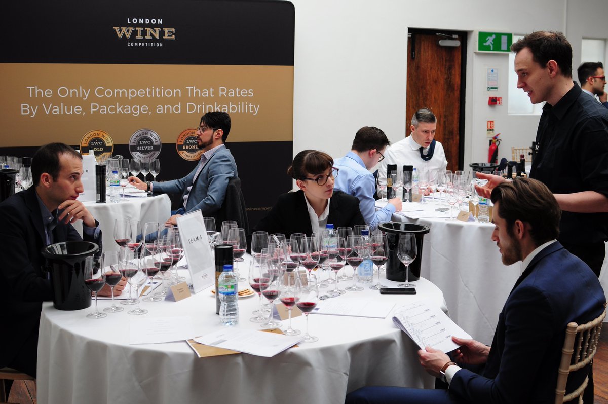 You've got to be in it to win it! Wine producers and makers, get your wines in now for the 2020 #LondonWineCompetition. 

Enter online londonwinecompetition.com/en/how-to-ente…

<a href="/GeoffHeinricks/">Geoff Heinricks</a> <a href="/domainedeiss/">Domaine Marcel Deiss</a> <a href="/VinsHubertMetz/">Domaine Hubert Metz</a> <a href="/DomaineLisson/">Iris Rutz-Rudel</a> @lylefrog @dcathare <a href="/DomainedeBaal/">Domaine de Baal</a> <a href="/domaineduclosel/">Domaine du Closel</a>