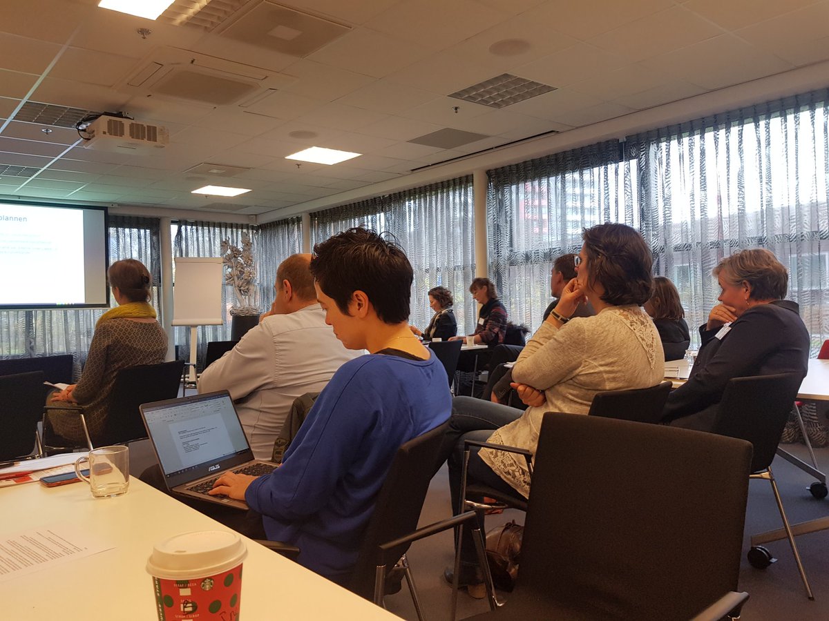 We zijn aan het werk! Tweede sessie kinderrevalidatieartsen, onderzoekers, managers en bestuurders en pat vereniging met de strategie #kinderrevalidatie: samen een (concrete) stap verder!  <a href="/CPNederland/">CP Nederland</a> @Revalidatiearts <a href="/revalidatie_NL/">Revalidatie Nederland</a>
