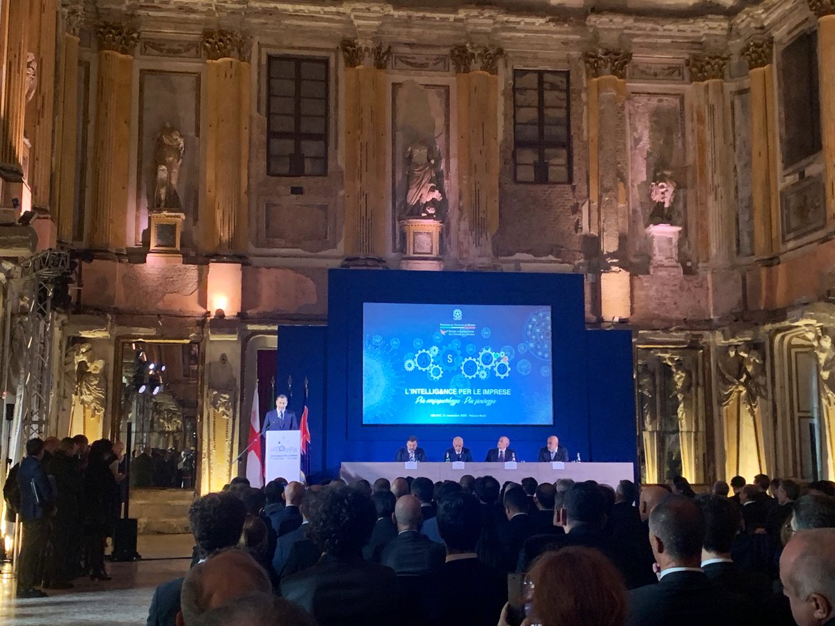 Milano sarà la prima a fare buon uso di tutta la tecnologia a garanzia della sicurezza nazionale, per dare il buon esempio a tutto il Paese.
#asset