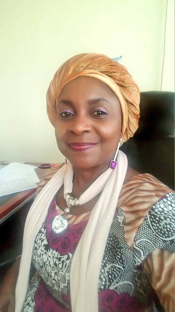 AskPHPeople's tweet photo. RIVERS PEOPLE DOING GREAT THINGS!
Meet Dr. Chitu Womehoma Omodu from Rundele, Emohua LGA of Rivers State.
She is the first in Nigeria to have a Doctorate Degree in Biomedical Ethics.
Congratulations ma'am, we are proud of you. π
#GodBlessRiversState https://t.co/G0tp91WnD4