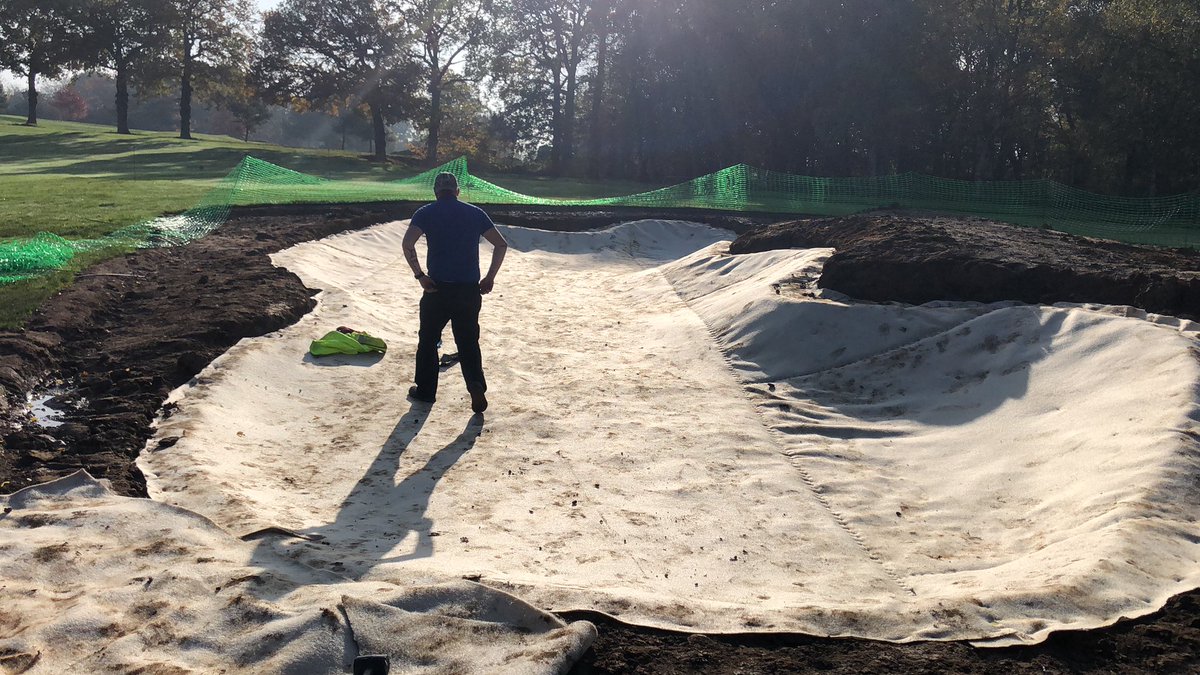 BunkerMat_com's tweet photo. #BunkerMat has seen a dramatic increase in supply/install jobs this year. 6400m2 booked for December with another 5700m2 going out in January! #StopsWashDown #EliminatesSubsoilContamination #CleanSand #10YearGuarantee #EuropesLeadingBunkerLiner https://t.co/XJjXaUfcmC