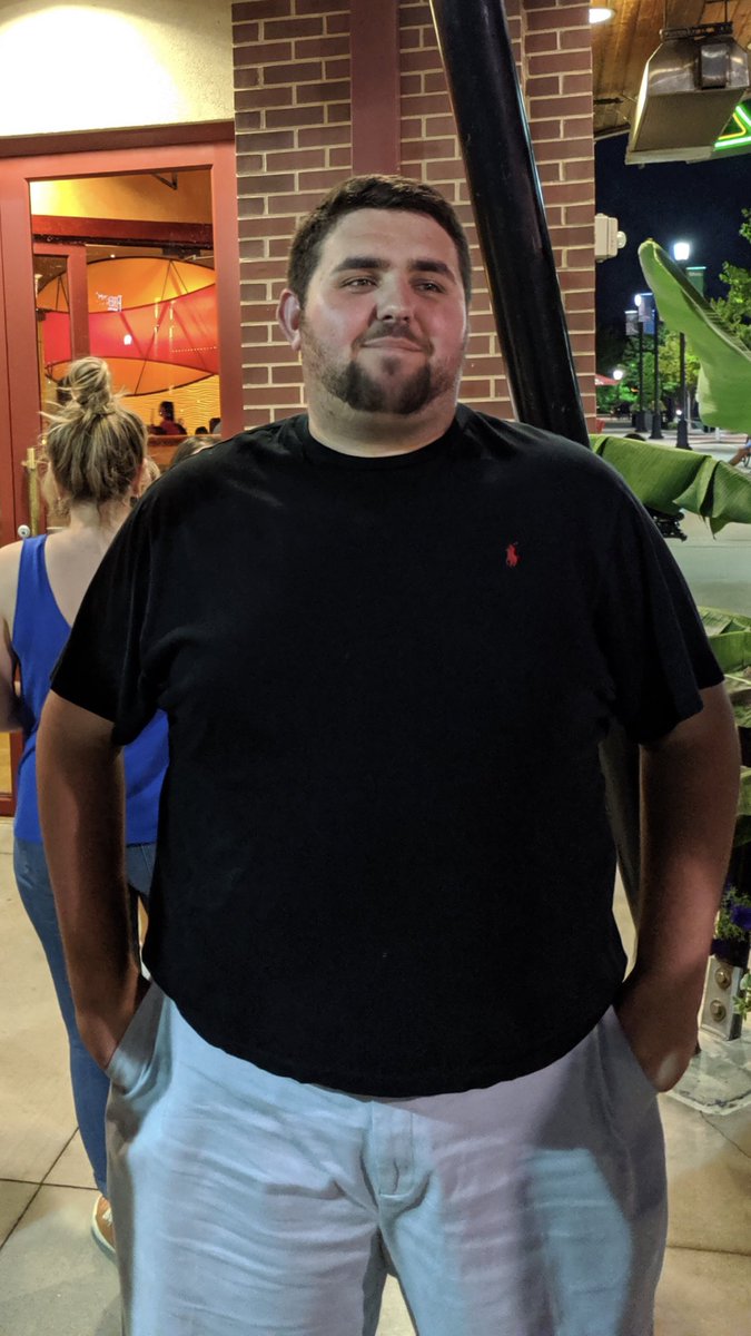 ProductModern's tweet image. Some may wonder what a bass player looks like. This is it. If you don’t look like this you’re not a bass player