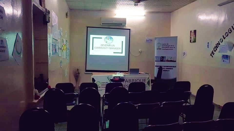 DjiboutiTechHub's tweet photo. 🚀Top départ dans quelques minutes de d'atelier "Comment devenir un Community Manager". Follow us 😉👊👍#Djibouti  
#GEW2019 #GEWDjibouti #CTID  #Entrepreneurship #MakeItHappen https://t.co/jAZtQQFFCF