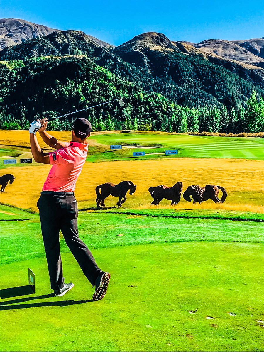 QueenstownTaxis's tweet photo. Got your clubs at the ready?
Queenstown has 5 golf clubs close at hand; even more one hour or less radius.
We’re just a phone call away
Come with us
Make your own adventure
#queenstowngolfclub #arrowtowngolfclub #jackspoint #millbrookresort #thehills #wanakagolfclub #Golf #nzpga https://t.co/glEqfS85yU
