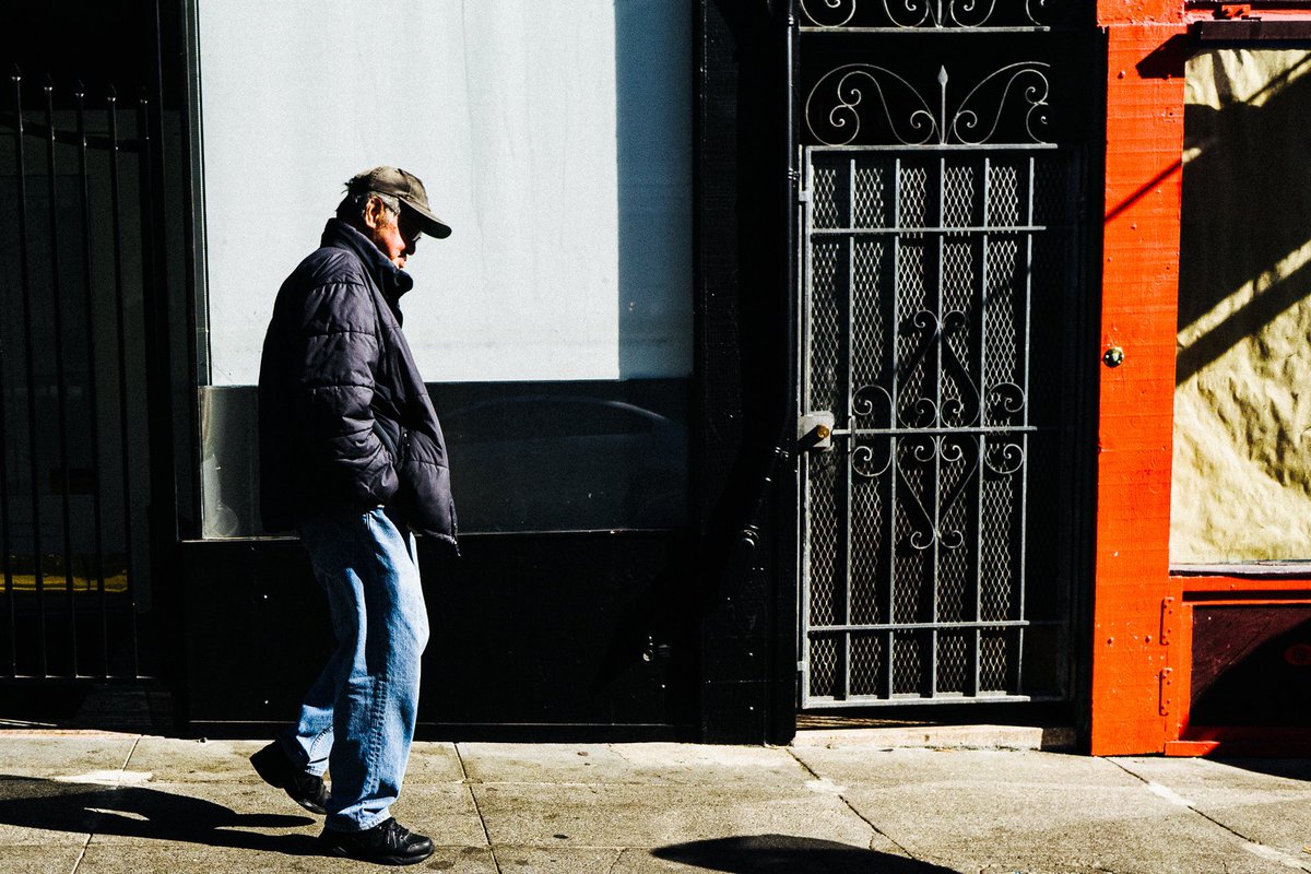 soakedinsalt's tweet photo. Sun Shade #sanfranciscostreetphotography  #streetsacademy #street #streetphoto #streetdreamsmag #SPICollective #lensculturestreet #burnmagazine  #streetphotography #sanfranciscostreets #capturestreets #streetfotosf #wearethestreet #burnmyeye #thestreetphotographyhub #lensculture https://t.co/D47id9c77a