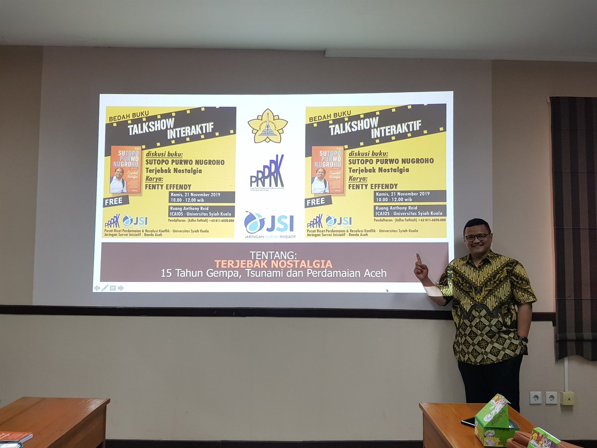 hendraQu's tweet photo. Senang sekali, hari ini memberikan narasi pemantik untuk diskusi dengan PRPRK Unsyiah membahas buku mba @fentyef tentang Pak Sutopo Purwo Nugroho #terjebaknostalgia https://t.co/2NN48qGDSs