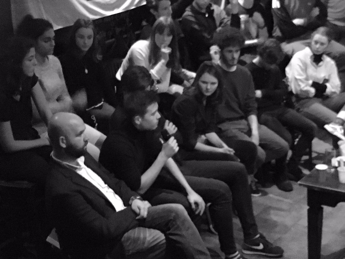 Het CDA Culemborg dankt alle jongeren die het jongerendebat hebben voorbereid en ons uitnodigde dit met hen te faciliteren. Ook dank aan <a href="/JHTerpstra/">Julius Terpstra</a> van ‘ons’ <a href="/cdavandaag/">CDA</a> die nog steeds goed het geluid van jongeren wist te vertalen op thema’s klimaat en leenstelsel, Topper!