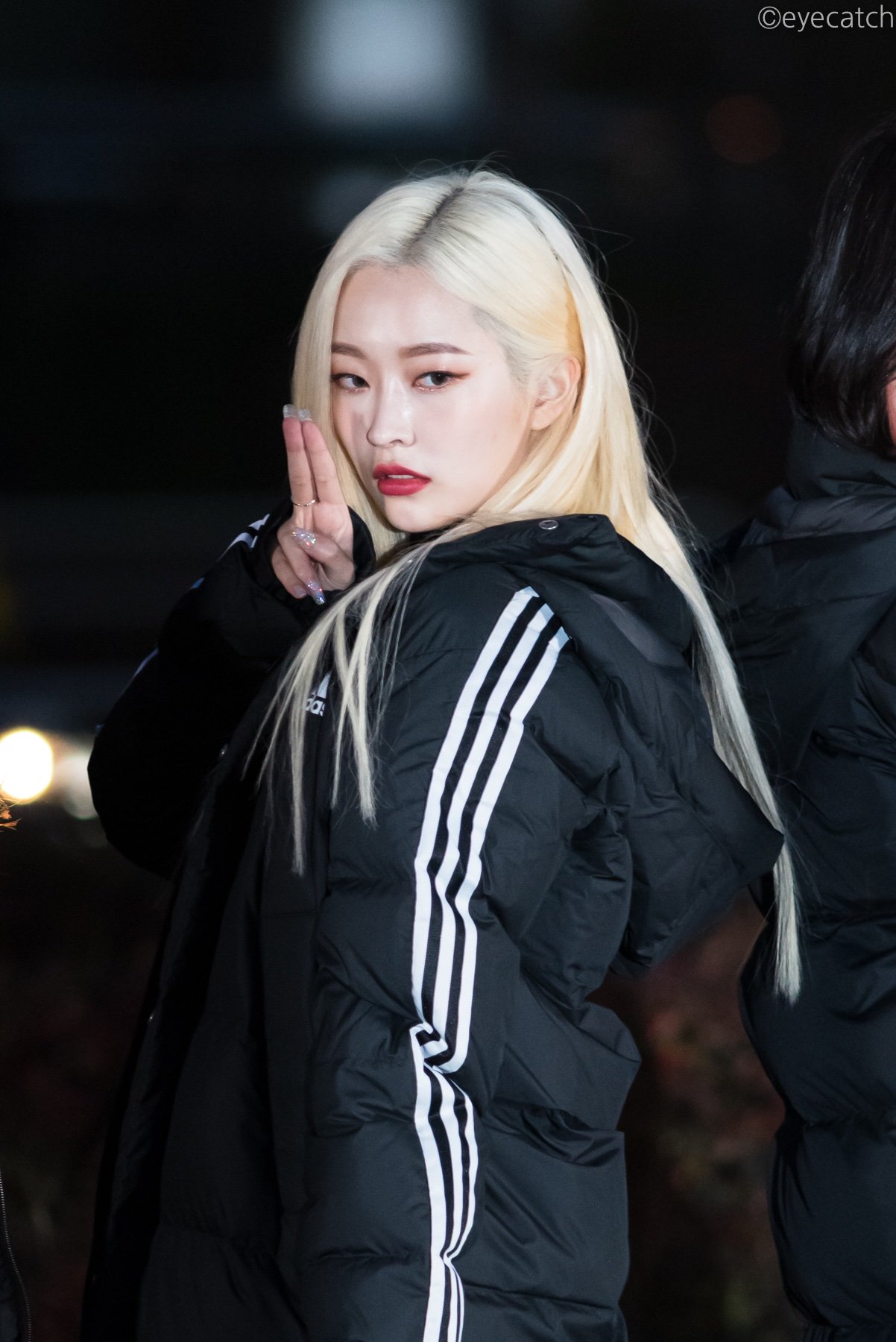 EJ4ORYLUYAEciua.jpg:orig